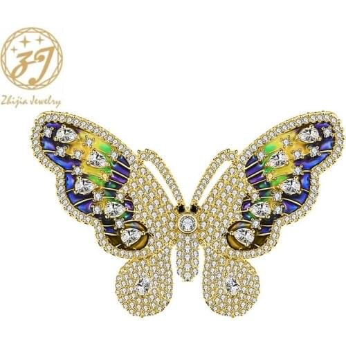 Zhijia New Arrival Delicate Butterfly Shape Design Pins Brooches For Women Luxury Crystal Rhinestone Brooches Jewelry Gifts