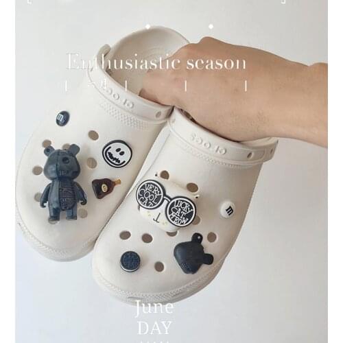 Luxury High Quality Shoes Charms for Croc Fashion Trend Bundle Clogs Shoes Accessories All-match Charms for Crocs DIY 2021 New