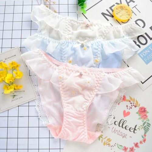 Kawaii Panty Cute Japanese Lolita Panti Lingerie Embroidery Floral Underwear Ruffles Blue White Pink Panties for Teenage Girl