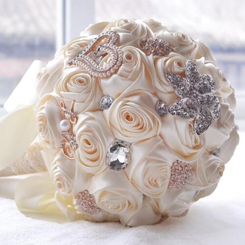 In stock Stunning Wedding flowers White Bridesmaid Bridal Bouquets artificial Rose Wedding Bouquet