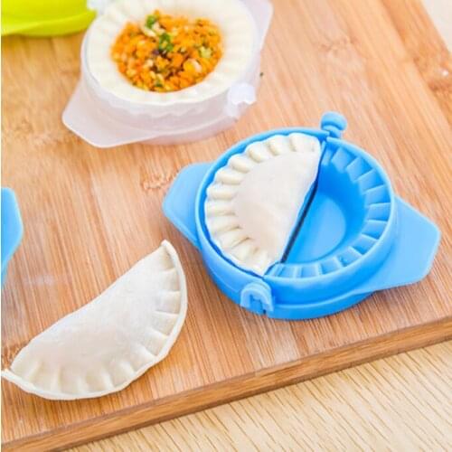 Dumplings modelling tools Kitchen Magic Creative Manual Pack Machine Food-grade Plastic Pinch Kitchen Tools 1Piece