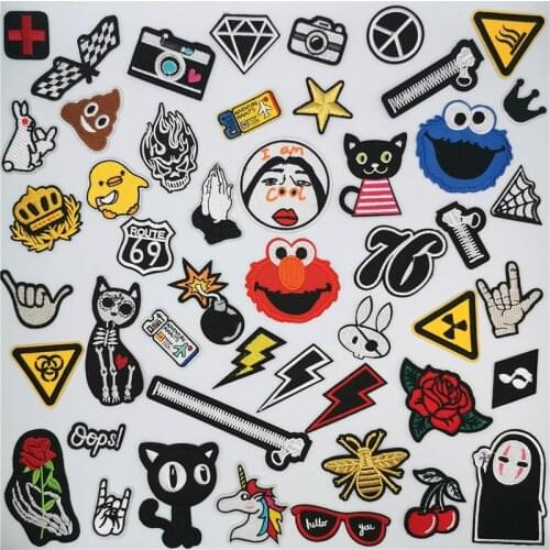 Little Cartoon Patches on Clothes Black White Embroidery flower Applique Bomb Ironing Stickers Iron-on transfers for clothing