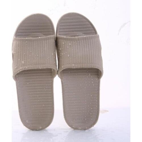 2019 Home Rest Slippers Beach Holiday Mens Shoes Lightweight Comfortable Couple EVA color lovers light slippers men slides