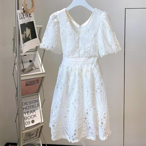 High Quality V-Neck Puff Sleeve Hollow Lace White Beading Dress Sweet Birthday Mini Dress Luxury Designer Elgant Party Clothes