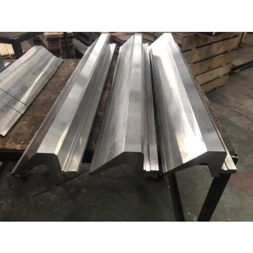 Punch and die press brake tool, press brake mould / press brake mold