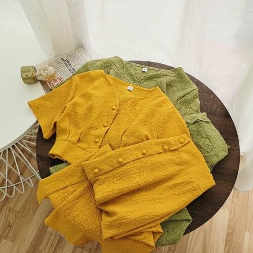 2021 summer womens new product simple ins Korean short V-neck top + large swing mid-length skirt two-piece suit s669