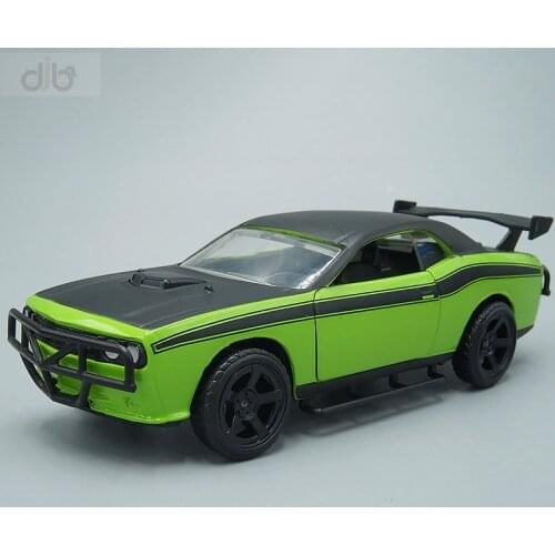 1:32 Diecast Car Model Toy DODGE Challenger SRT8 For Collection