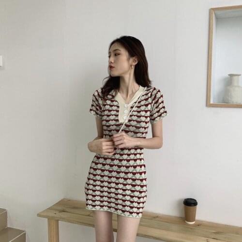 2021 New Summer Autumn Womans Sexy V-neck Sweater Dress Women Short Sleeve Jacquard Knit Mini Dress Female aq464