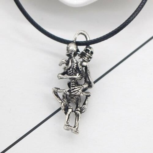 Fashion Men Infinityl Love Choker Necklace Couple Lovers Skulls Hug Pendant Necklace Women Black Jewelry Mens Hip Hop Jewelry