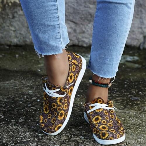 Women Summer Autumn Slip On Flat Shoes Female Shoes Canvas Floral Print Casual Ladies Plus Size Loafers Flats Walking Shoes