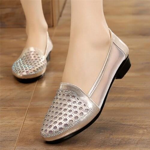 Mazefeng Brand 2021 New Canvas Nurse Shoes Solid Women Platform Casual Shoes Women Flat Bottom Feminino Women Shoes Size 35-41