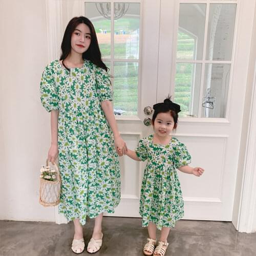 2021 Summer Mommy And Me Dresses Family Matching Mother Daughter Clothes Koeran Women Kids Girl Floral Fashion Dress Family Look