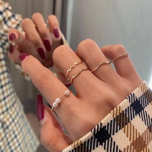 HUANZHI New Minimalist 5 Pcs/Set Bending Wave Imitation Pearls Round Ball Vintage Twist Chain Alloy Rings for Women