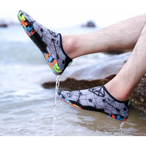 Aqua Shoe 2019 Unisex Beach Water Shoes Big Size Swimming Seaside Slippers Surf Upstream Light Sports Water Shoes Sneakers Grey