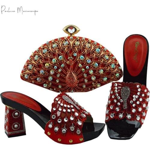African Lastest Italian Design Nigerian Special Peacock Crystal Decoration Red Color Ladies Shoes and Bag Set for Party Wedding