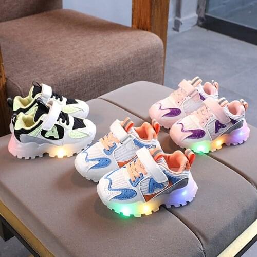 Size 21-30 Girls Glowing Shoes For Children Kids Luminous Sneakers With LED Lights Boys Light Up Non-slip Toddler Shoes For Baby