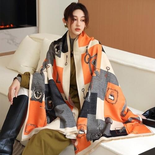 Winter Scarf Women Luxury Brand Horse Print Cashmere Warm Pashmina Foulard Lady Scarves Thick Soft Shawls Wraps Blanket 2021