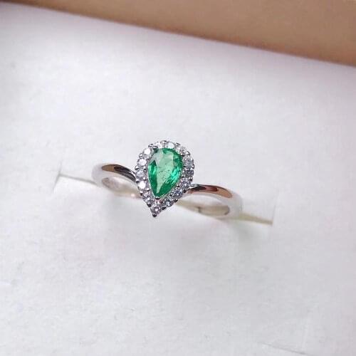 Womens new ring natural emerald ring 925 silver simple design fresh and lovely style