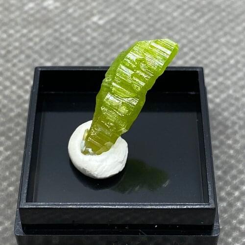 Natural pyromorphite mineral espécime pedras e cristais coleção pedras preciosas quartzo do tamanho da caixa de china D26