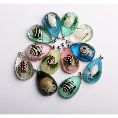 10 Colors Creative Ocean Pendant Resin Ocean Starfish Conch Specimen Pendant DIY Necklace Pendant Accessories 37*22*14mm