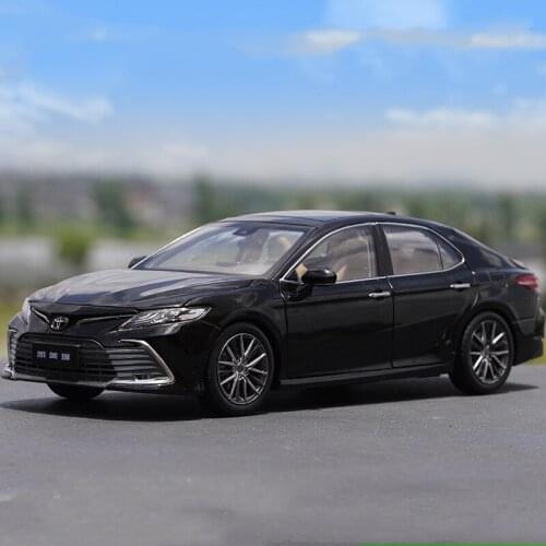 1/18 alloy casting car model original TOYOTA new eighth generation Camry collection decoration holiday gift Children toys