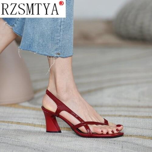 2021 Summer INS Concise Women Flip Flops Sandals High Heels Square Toe Slingback Sandals Luxury Female Beach Shoes