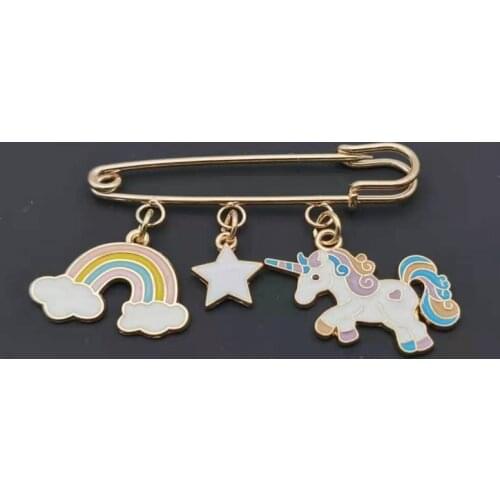 1 piece of unique and creative unicorn brooch dripping oil rainbow five-pointed star unicorn brooch pendant jewelry