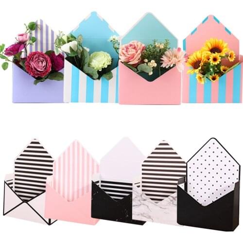 10PCS Envelope Flower Boxes Bouquet Gift Box Hand Holds Folding Floral Bouquet Paper Box Romantic Flower Paper Holder Decor