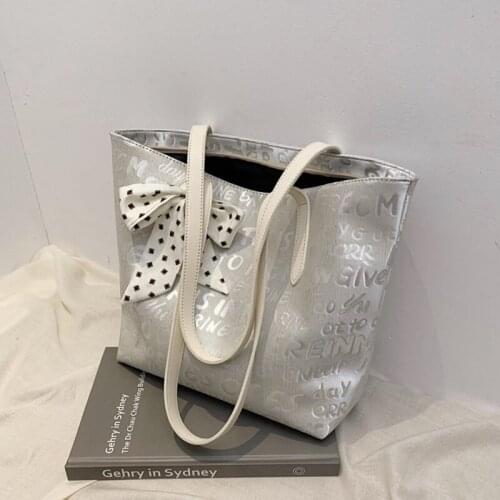 Brand Design Large Capacity Shoulder Bag for Women Luxury 2021 Summer Trend Simple Shopping Tote Female Fashion Travel Handbag