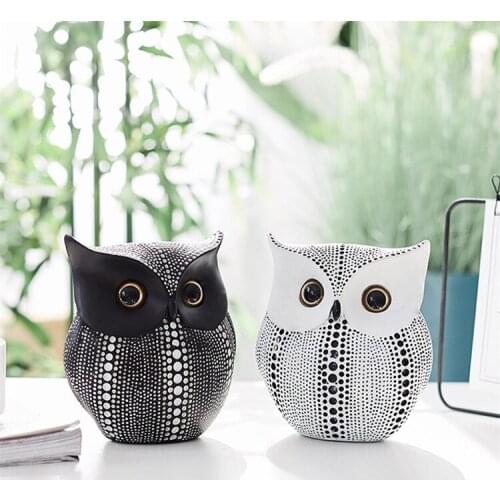 Nordic White Black Owls Minimalist Craft Animal Figurines Resin lovely small Home Decoration Living Room Ornaments Crafts