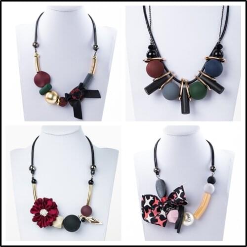 New Korean Sweater Chain Link Necklace Beads Round Flower Geometric Pendant Women Girl Necklaces For Party Christmas Jewelry