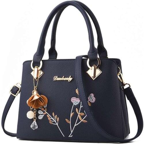 Embroidery Flower Handbag, Baggage Girl, New Kind of Girl Baggage, Exquisite Hanging Parcel, Baggage, One Substitute