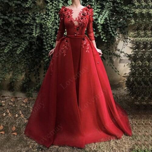 Red Dubai Muslim Evening Dresses 2021 Detachable Train 3/4 Long Sleeves Prom Dresses Formal Party Gowns With Appliques