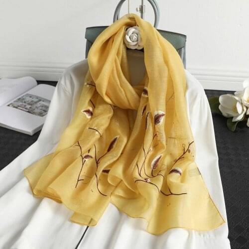 2021 European and American new style elegant wild silk wool embroidery waist catty 70cmX180cm long scarf shawl
