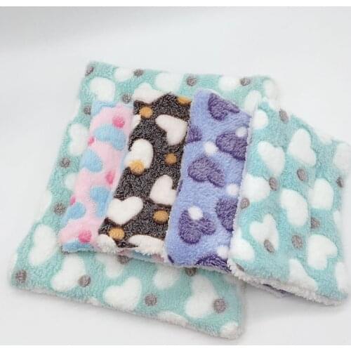 Small Animal Cage Mat Fleece Nest Hamster Bed Pad Guinea Pigs Winter Warm House Hammock Mat Sleeping Bed for Hedgehog Rat