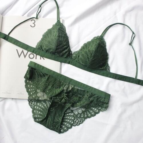 New Sexy Bralette French Underwear Lace Triangle Cup Push Up Bra Set Ultra-thin Women Brand Green Lingerie and S M L Panties Set