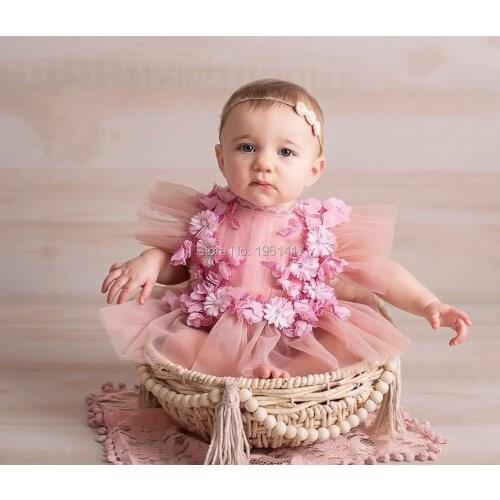 Newborn Baby Short Sleeve Romper Girls Fashion Flower Clothes Princess Photography Props Lace Summer Romper