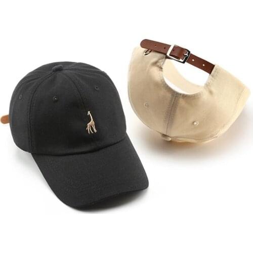 New cartoon giraffe cotton embroidery baseball cap men and women summer fashion sun hat adjustable hip-hop leather buckle cap