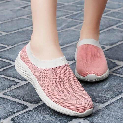 2020 Fashion Women Shoes Knitting Sock Sneakers Women Spring Summer Slip on Flat Shoes Women Plus Size Loafers Flats Walking