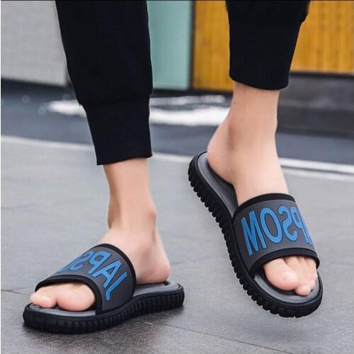 QGXSSHI Men's Slippers