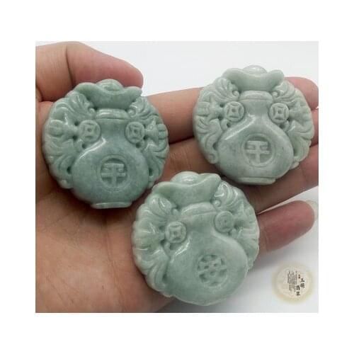 Myanmar natural emerald vase pendant Chinese Zodiac flying rat jade pendant lucky birthday gift + Amulet