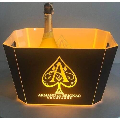 Customized Logo LED Rechargeable Ice Buckets Flashing Acrylic Boat Shape Beer Wine Bottle Cooler Bar Whisky Champagne Bucket