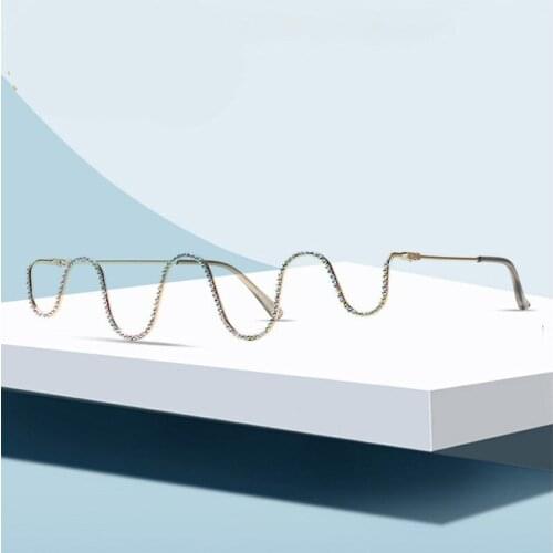 Luxury Crystal Sunglasses Women 2020 Diamnond Steampunk Metal Wave Brand Fashion One piece Men sunglasses Glasses UV400