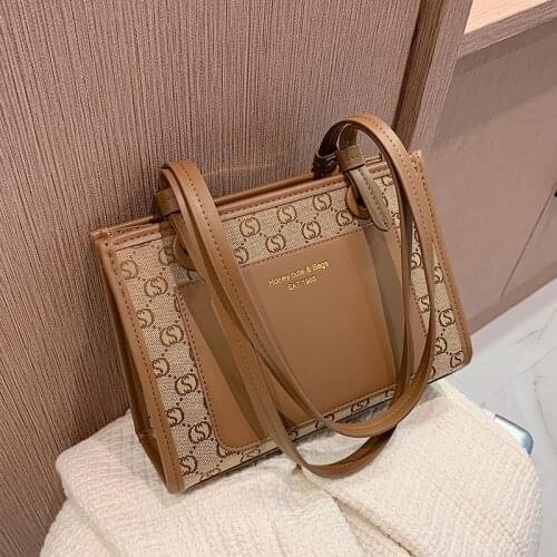 2021 New High-Quality Texture Large-Capacity Letter Printing Wild Western Style Fashion Commuter WomenS Shoulder Tote Handbag