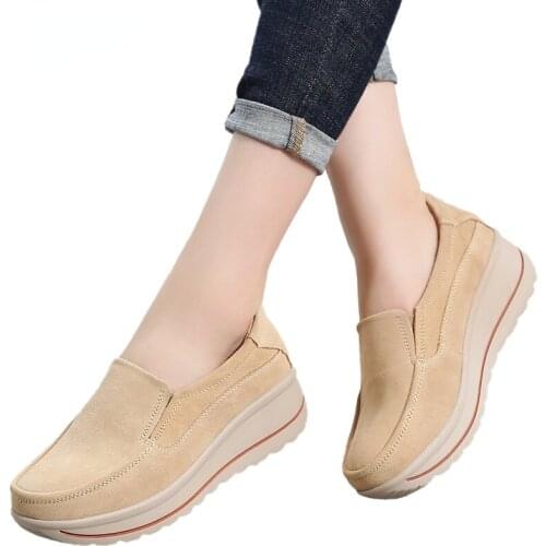 DETTRU Women's Moccasins