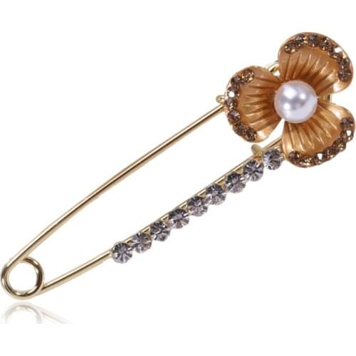 1pcs Trefoil flower pin wild atmosphere pin scarves buckle sweater fixing accessories for Women Wedding full Dress Accessories