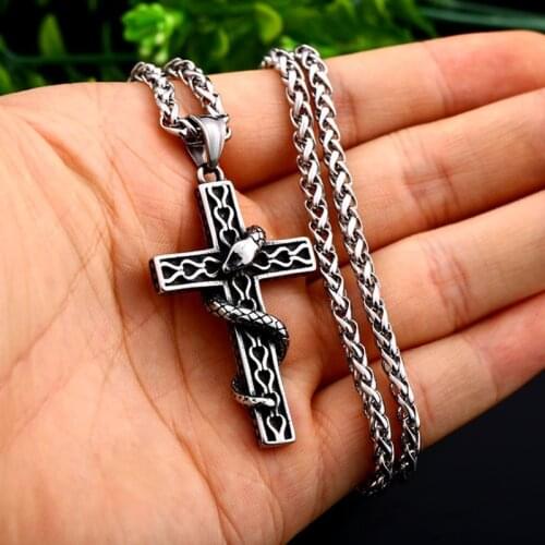 Vintage Punk Fashion Snake Wrapped Around The Cross Carved Heart-shaped Pattern Creative Amulet Necklaces for Men