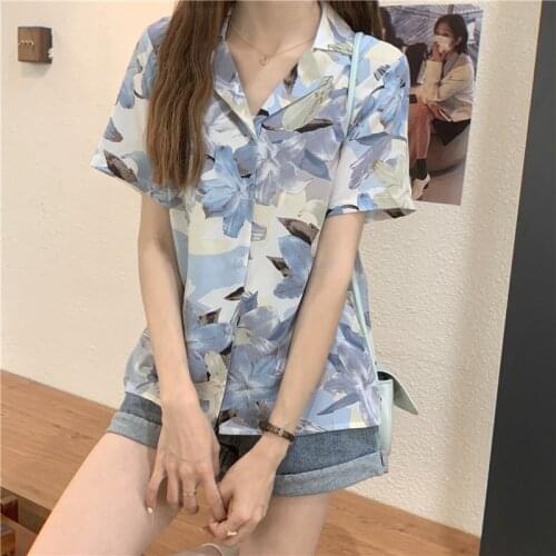 Blouses Women Chic Vintage Printed 2021 New Summer Harajuku Ladies Streetwear Popular All-match Short Sleeve Womens Shirts Top