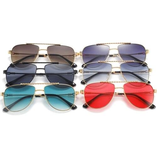 Luxury brand design Fashion Classic Style 2021 Gradient lens Sunglasses Men Vintage Brand Design Lunettes De Soleil homme UV400