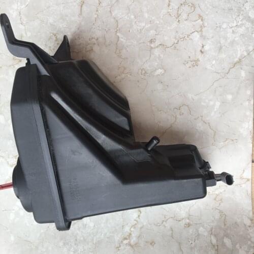 Coolant Expansion Tank for BMW E82 E88 E90 E91 Z4 Engine Coolant Recovery Tank 17137640514